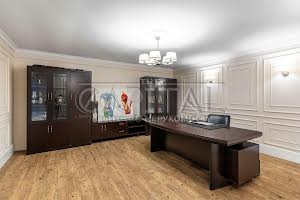будинок за адресою Київська вул., 10