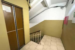комерційна за адресою Прорізна вул., 3