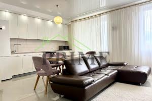 квартира за адресою майдан Незалежності пл., 1Б