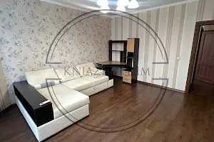квартира за адресою Бориса Гмирі вул., 2