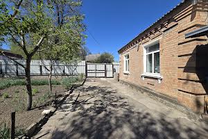 дом по адресу Юрия Бутусова ул. (Панфіловців), 1