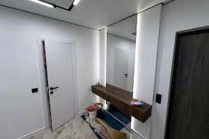 квартира за адресою Степана Бандери вул., 77-Б