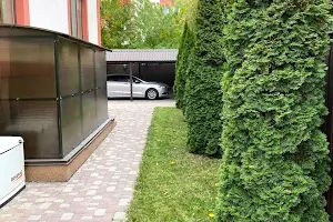 комерційна за адресою Щаслива вул., 50