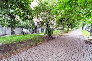 комерційна за адресою Джона Маккейна вул. (Івана Кудрі), 22