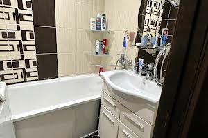 квартира за адресою Михайла Лушпи просп., 12