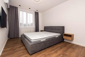 квартира по адресу Кобринської, 7