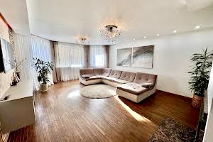 квартира за адресою Січова вул., 38