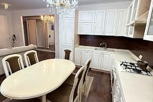 квартира за адресою Тролейбусна вул., 24