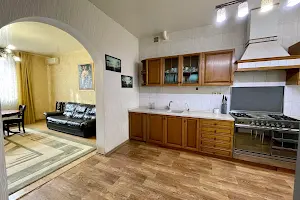 дом по адресу Владимира Моссаковского ул. (Клари Цеткін), 30