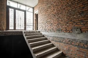 комерційна за адресою Саперне, 5А