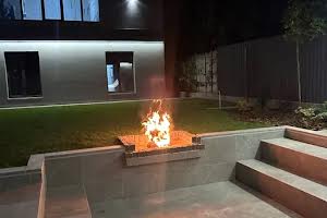 ділянка за адресою Квітнева вул.