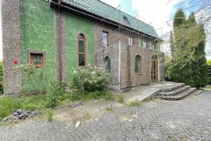 коммерческая по адресу с. Гусачевка, Садова, 1