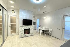 квартира за адресою Академика Сахарова, 3
