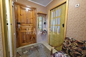 квартира за адресою Михайла Лушпи просп., 42/2