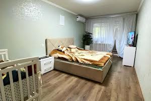 квартира за адресою Тополя-2 вул., 3