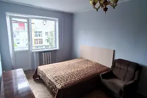 квартира за адресою Небесної Сотні вул. (Івана Стасюка), 1-А