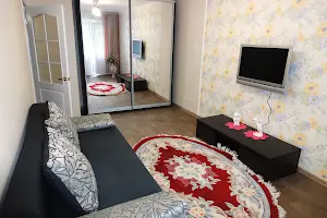 квартира за адресою Героїв Крут вул. (Валентини Терешкової), 4