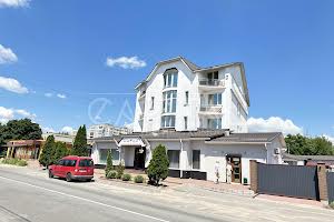 комерційна за адресою Небесної Сотні вул. (Паризької Комуни), 57А