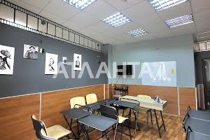 комерційна за адресою Левітана вул., 62