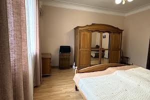 квартира за адресою Арсенія Тарковського вул. (Володарського), 16