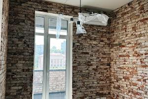 комерційна за адресою Ламана вул., 18