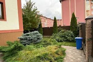 комерційна за адресою Щаслива вул., 50