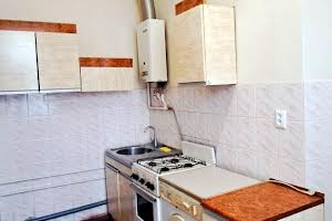 квартира за адресою Під Дубом вул. (Космонавтів), 14