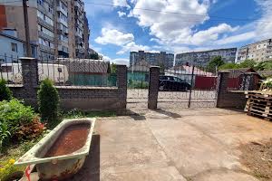 будинок за адресою Вишнева вул., 152