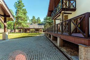 дом по адресу с. Дмитровка, Радісна
