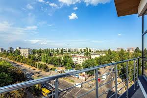комерційна за адресою Сирецько-Садова вул., 1