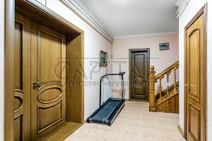 будинок за адресою смт. Козин, Вишнева вул.