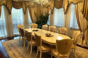 дом по адресу вул. Лісова