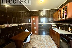 квартира за адресою Воскресенська вул., 13-Б