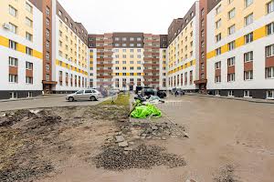 квартира по адресу Героїв Крут ул., 3