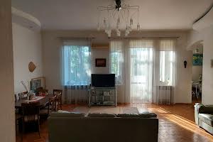 квартира за адресою Куликівський узвіз (Революції), 9