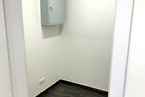 комерційна за адресою данкевича, 8