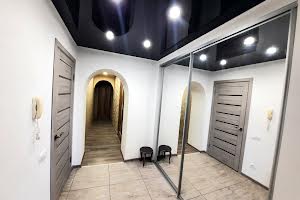 квартира за адресою Івана Франка просп., 10