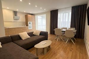 квартира за адресою Височана вул., 18