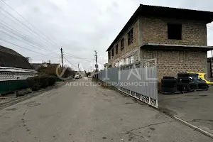 коммерческая по адресу Оксамитова, 8