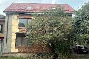 дом по адресу Степана Бандеры ул.