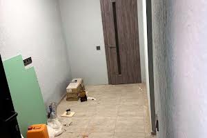 комерційна за адресою Канатна вул., 81