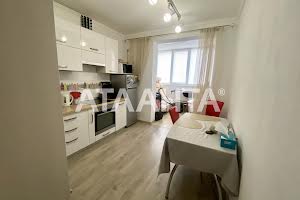 квартира за адресою Райдужна вул., 10