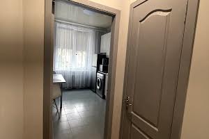 квартира за адресою Металургів просп., 18