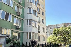 квартира за адресою Владислава Бувалкіна вул., 44а