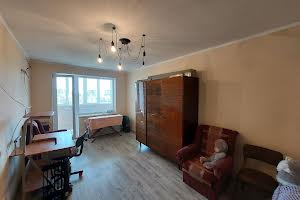 квартира за адресою Космонавтів вул., 7