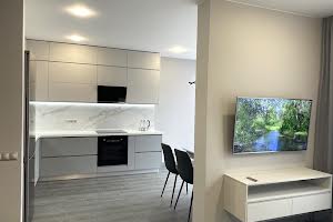 квартира за адресою Ревуцького вул., 40