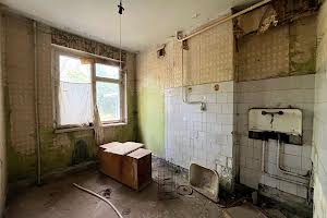 комерційна за адресою Міру, 21