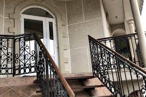 дом по адресу Червоногірська