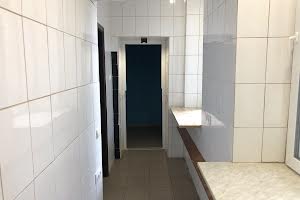 комерційна за адресою Текстильників вул., 3