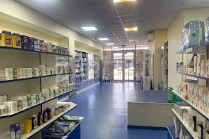 комерційна за адресою Ярослава Івашкевича вул., 5а